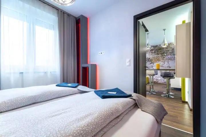 Appartamento Studio Apartman Budapest Sziveben Esterno foto